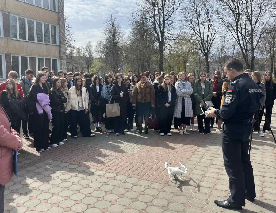 Профориентационное мероприятие , 9А класс. Встреча с представителями Волковысского отдела Следственного комитета Республики Беларусь