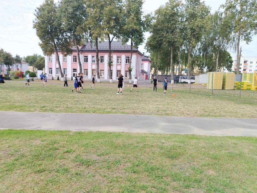 Соревнования по волейболу и футболу среди 10, 11 классов