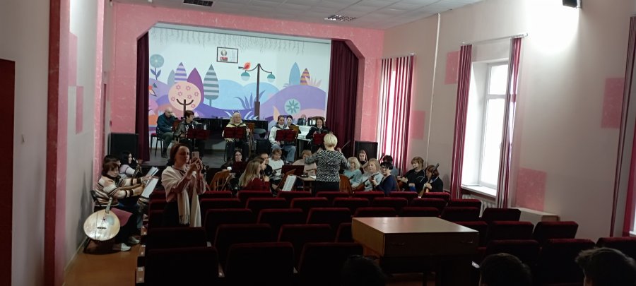 Экскурсия 10 кл в ДШИ в рамках недели профориентации